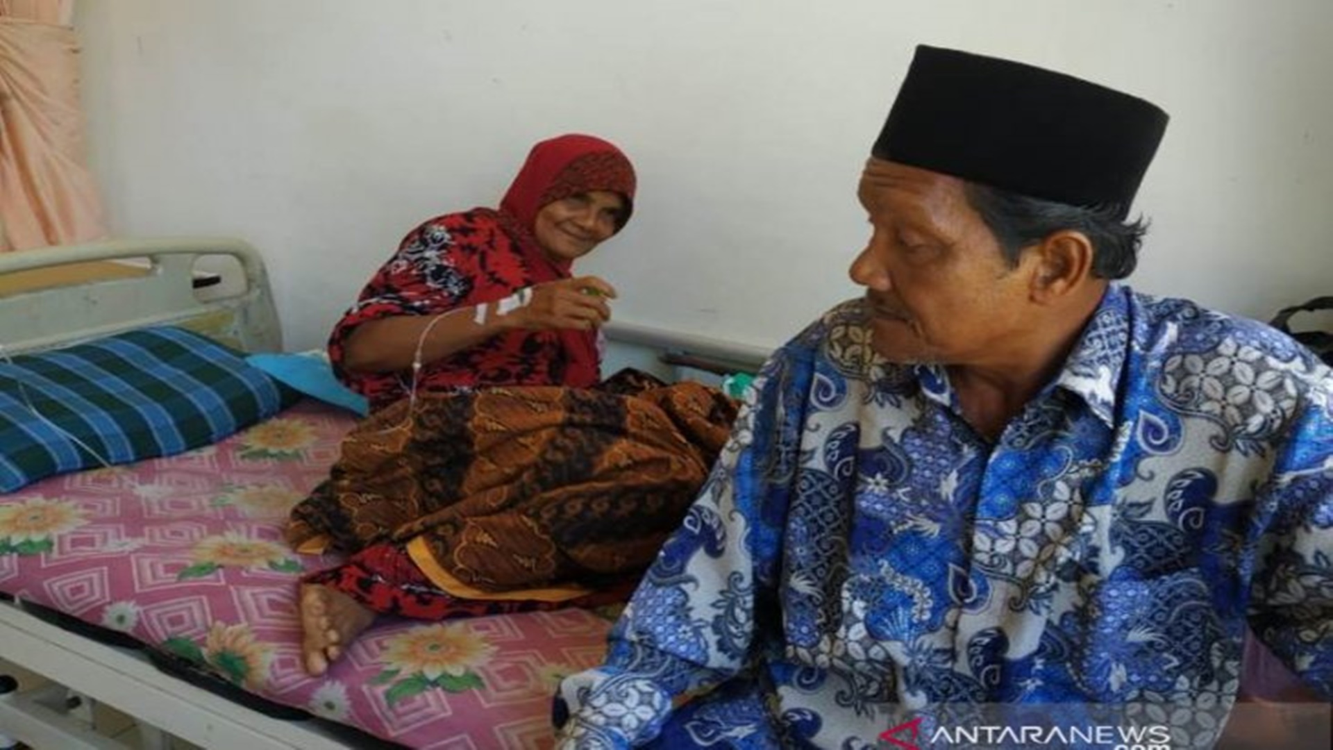 Nenek di Aceh Mengandung Janin Selama 42 Tahun