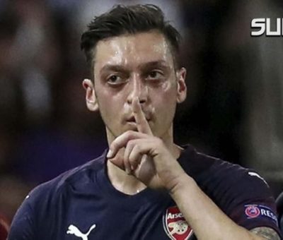 Mesut Ozil Diadang Perampok Berpisau di London