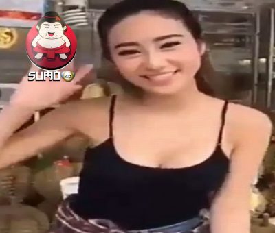 Viral Gadis Seksi Penjual Durian, Jadi Mau Ngeborong?