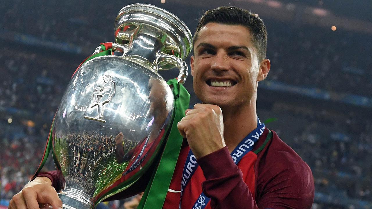Cristiano Selamatkan Klub Portugal dari Kebangkrutan Akibat Corona