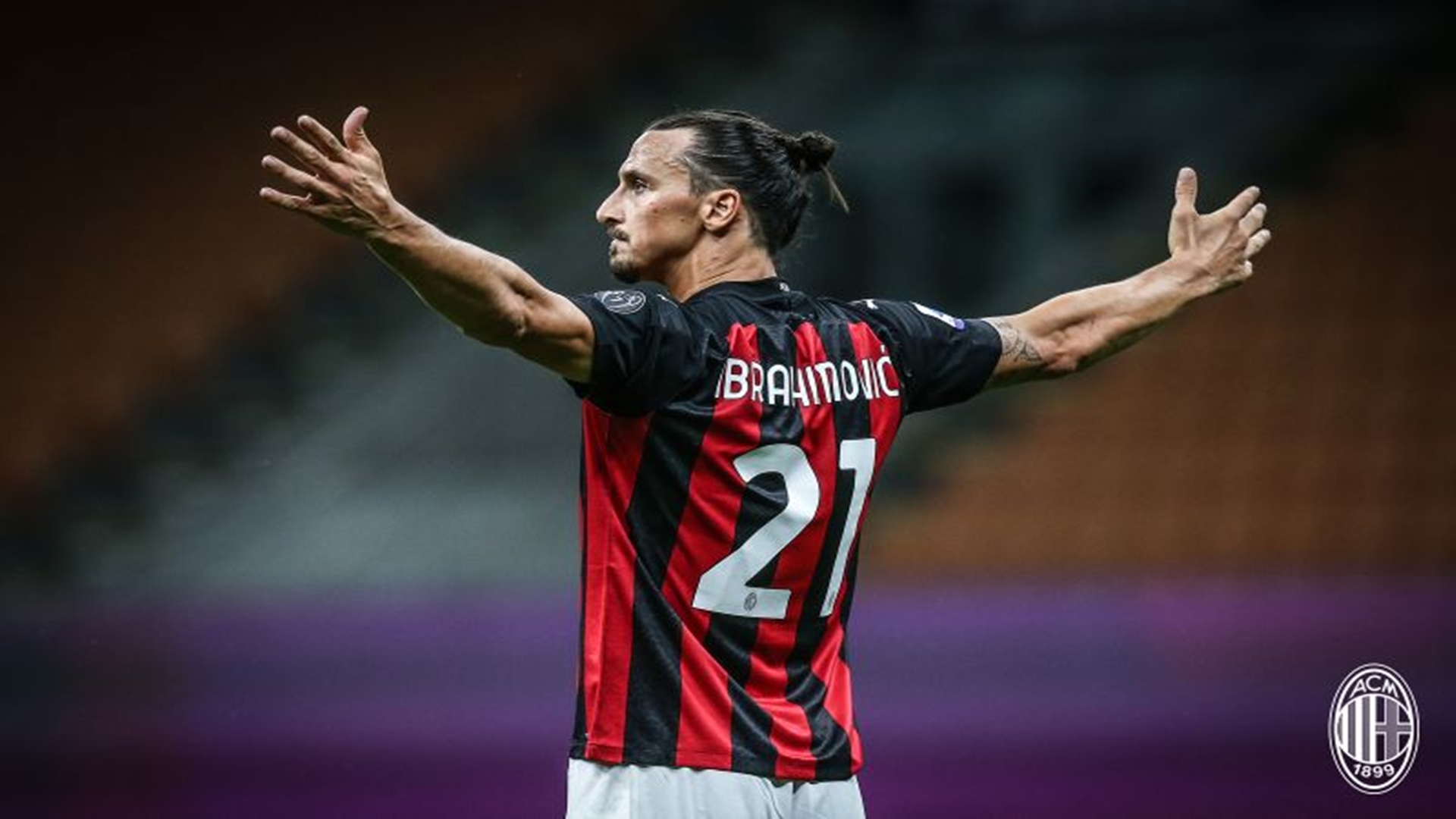 Ibrahimovic Mau Main di AC Milan Seumur Hidupnya